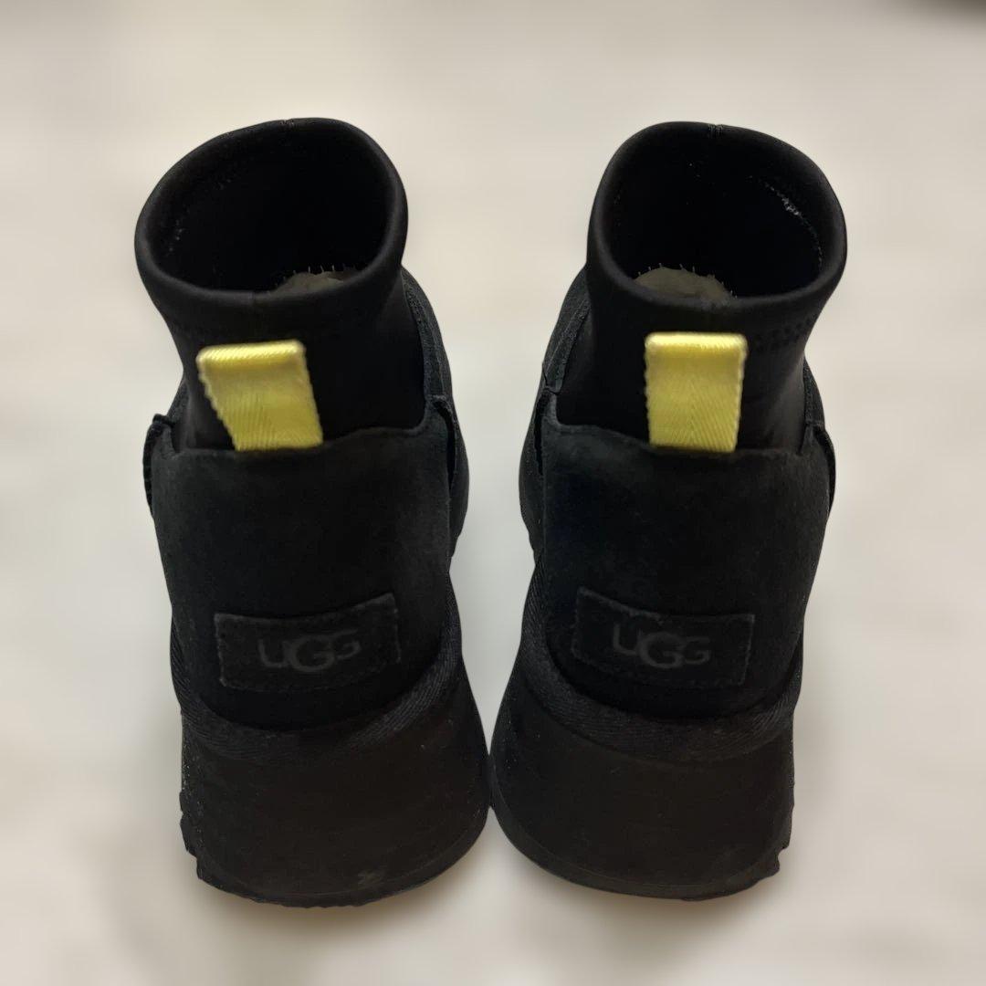 UGG Classic Mini Dipper ブラック 24cm