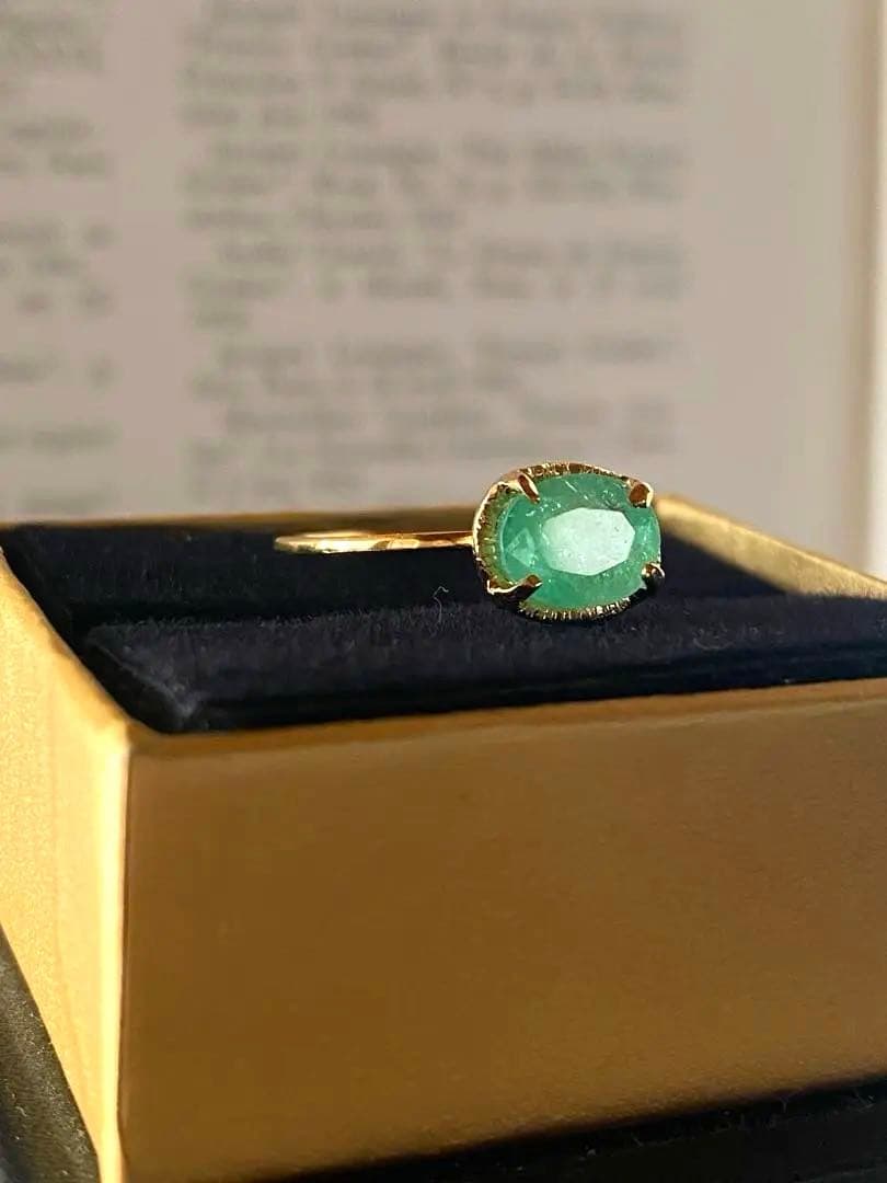 ぽー　エメラルド高貴リング