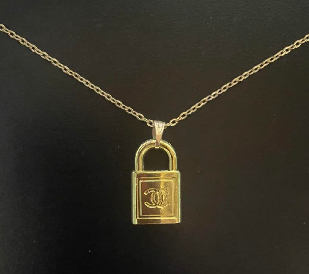 も*ぐ様 CHANEL ●6点セット◆金色ロックペンダント 雪の結晶型ネックレス