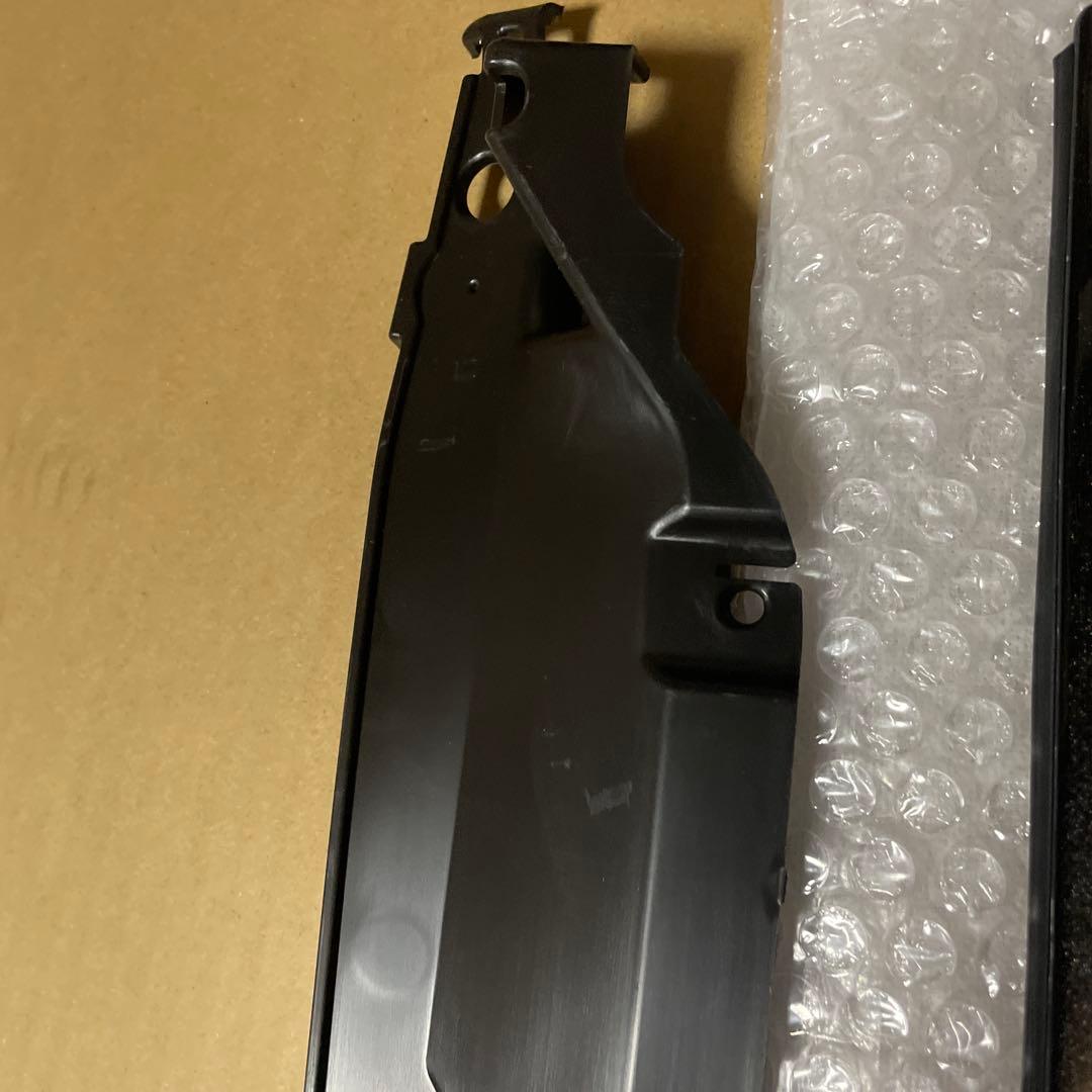 ハリアー80 モデリスタ　左リアドア　クォーター　サイドスカート