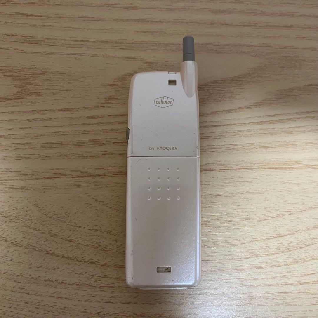 【レア】ハローキティ 携帯電話 ガラケー セルラー cellular 平成レトロ