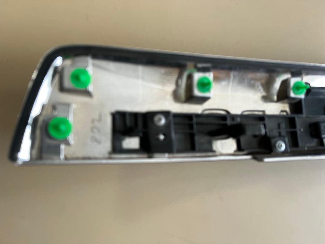 ランドクルーザープラド150後期 リアガーニシュ　ロゴ塗り分け マット　ブラック