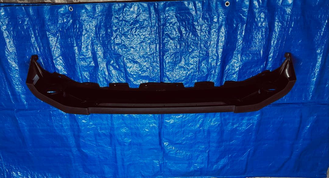 ショウワガレージのABSフロントバンパースポイラーとスキットプレート