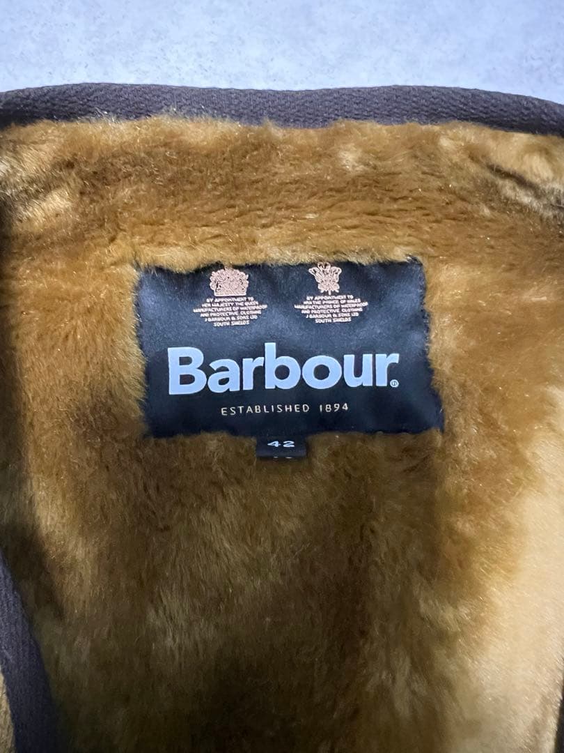 美品　Barbour ヘリングキルティングブルゾン　ファーライナー付