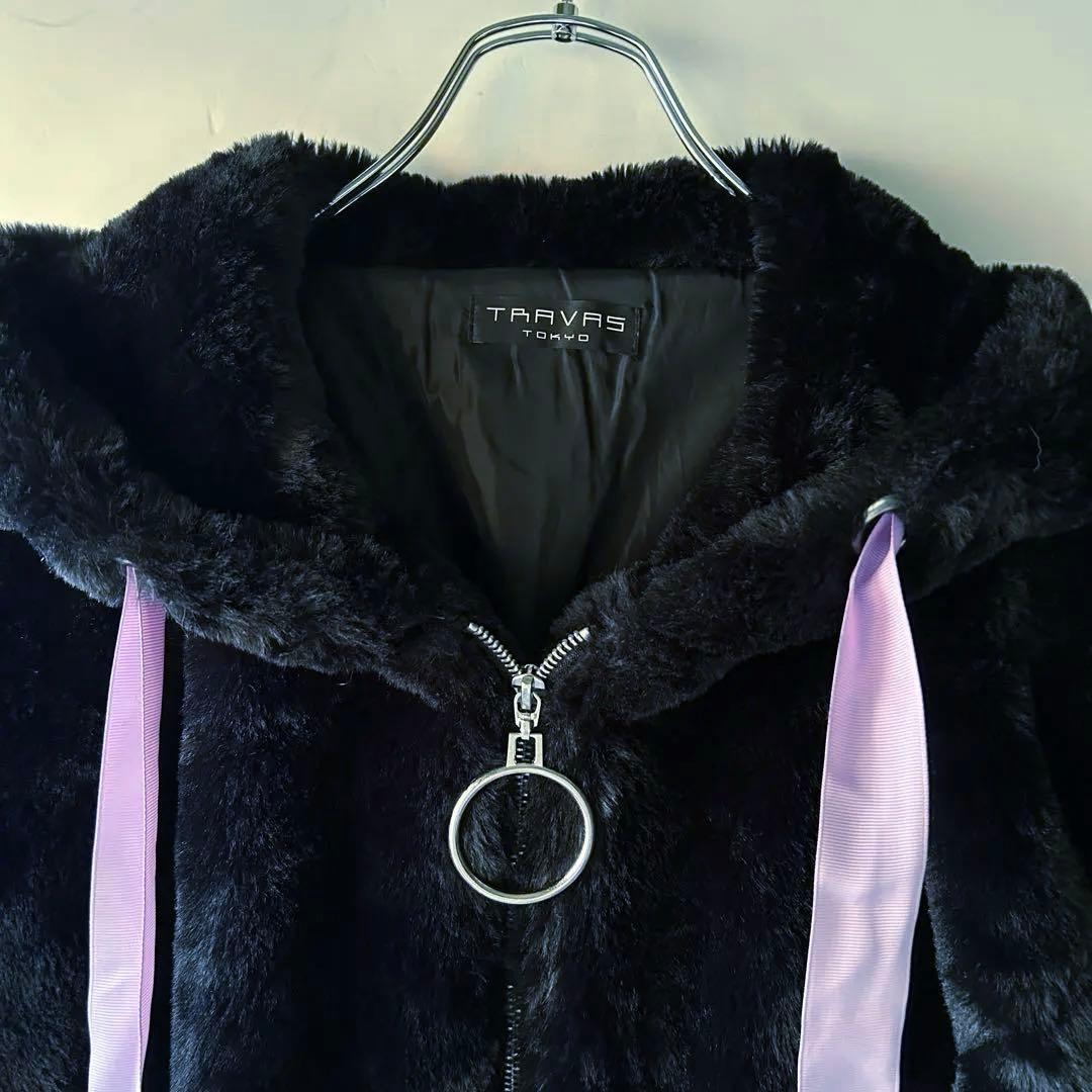 TRAVAS TOKYO ドリップロゴ フェイクファー ハイネックパーカー地雷系