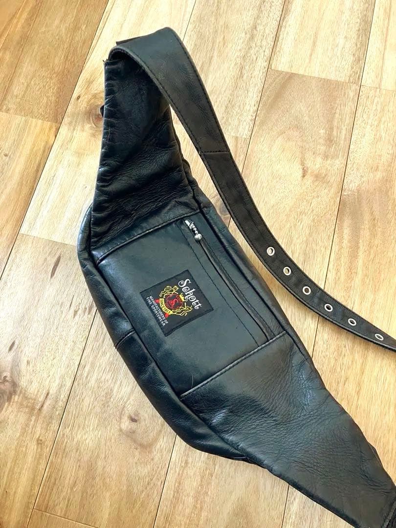 【希少】schott ボディバッグ　ブラック