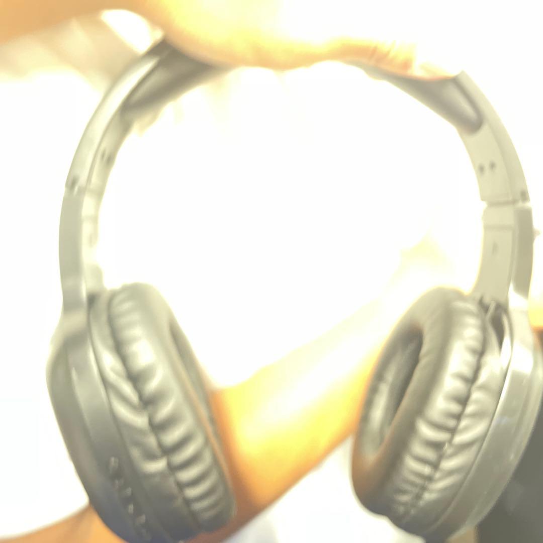 ワイヤレスヘッドホン 黒 オーバーイヤー