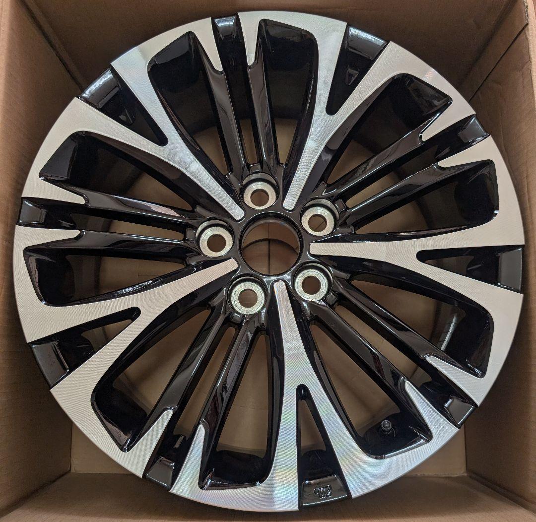 1本価格・新車外し★トヨタ ヤリスクロス Zグレード 純正 ホイール 18インチ