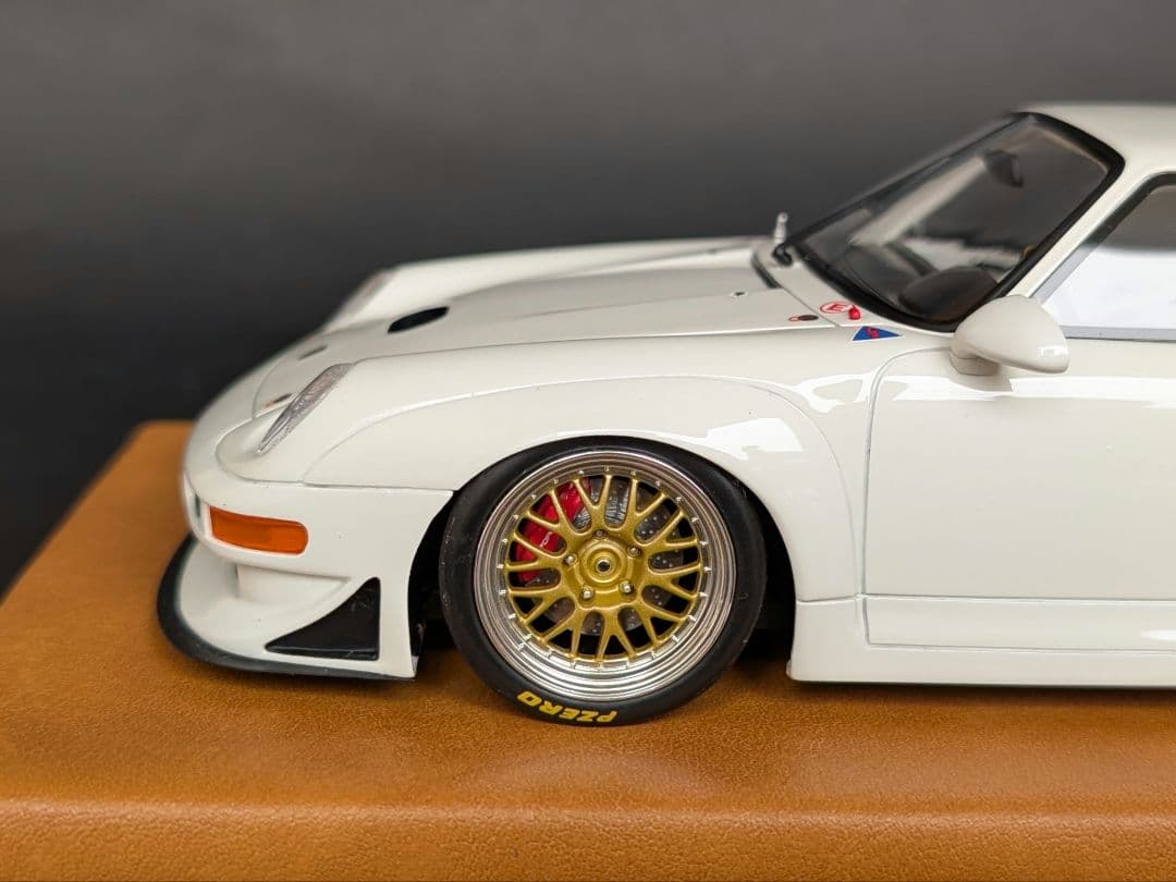 GTスピリット 1/18 PORSCHE 911 (993) GT2 EVO