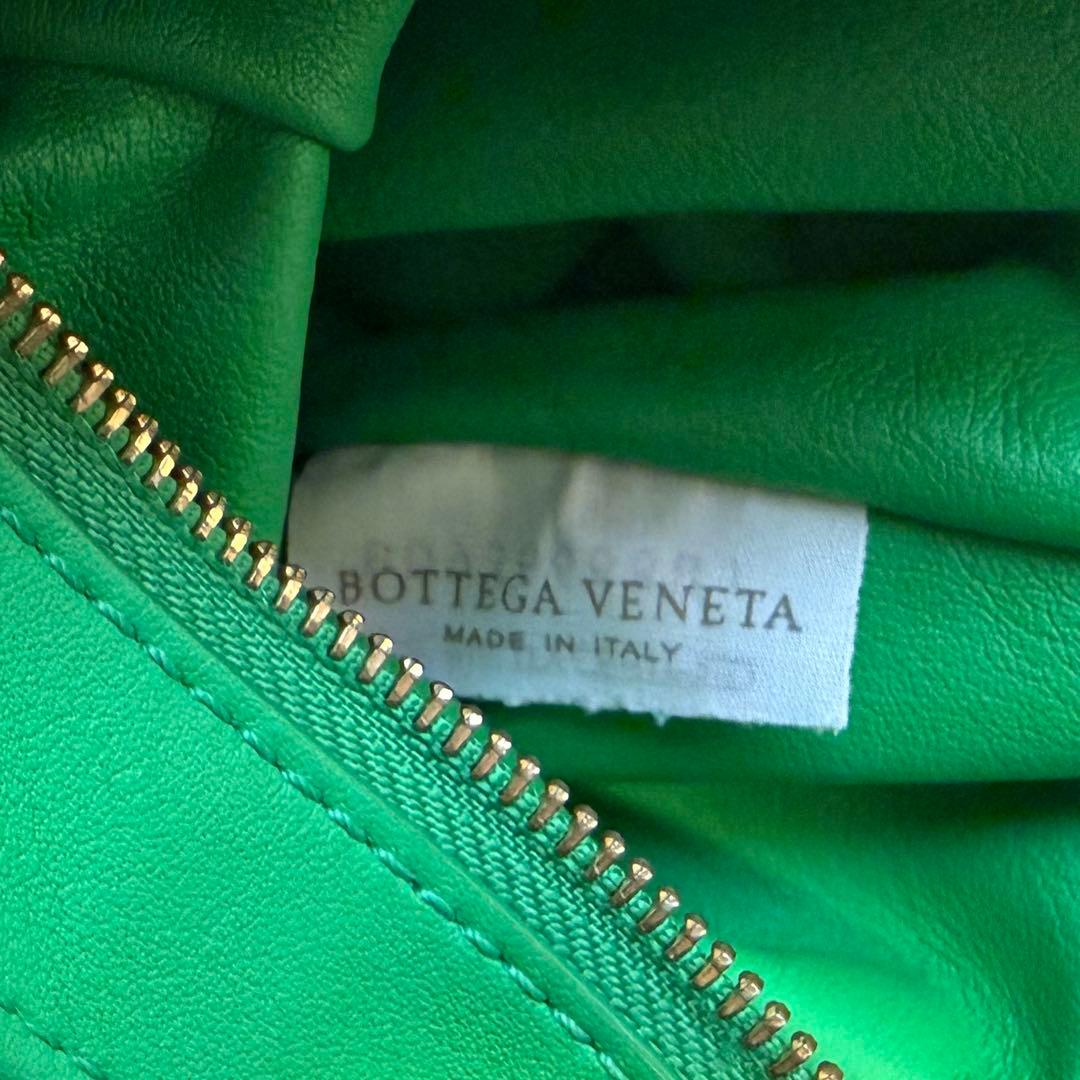 BOTTEGA VENETA ボッテガヴェネタ ミニザツイスト バッグ 緑