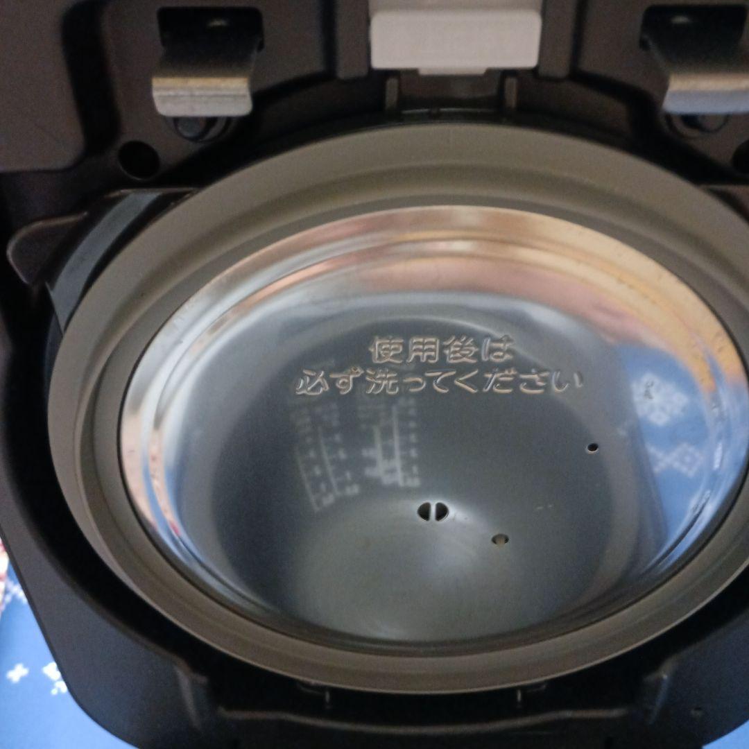 TOSHIBA 真空圧力IH RC-10MGW 炊飯器 5.5合 ブラック