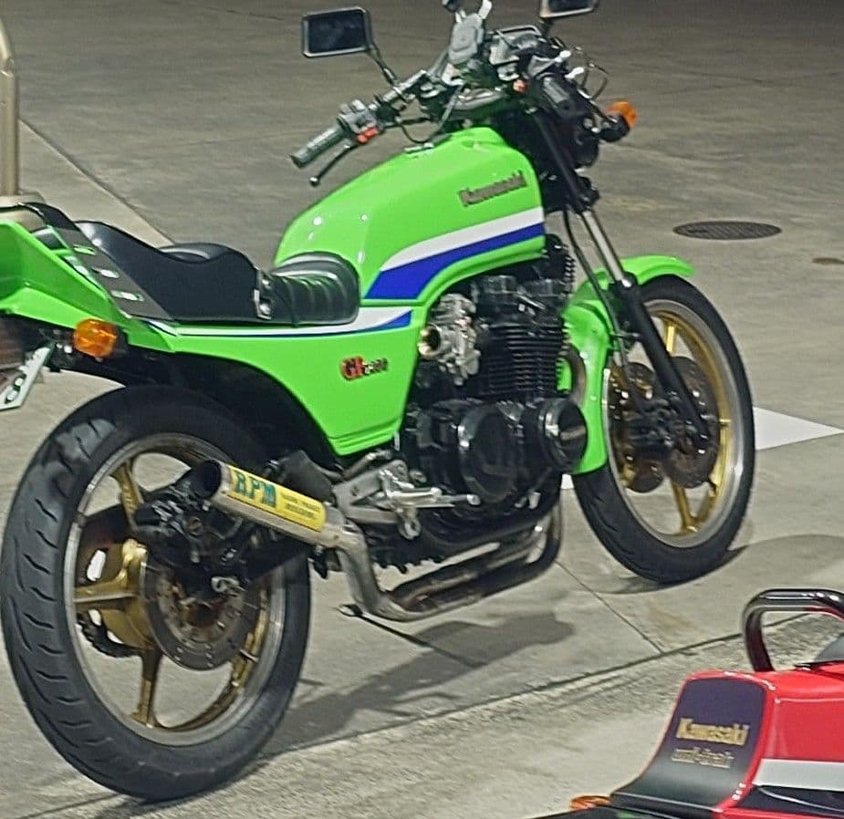 Z400GP RPMマフラー　規制前？