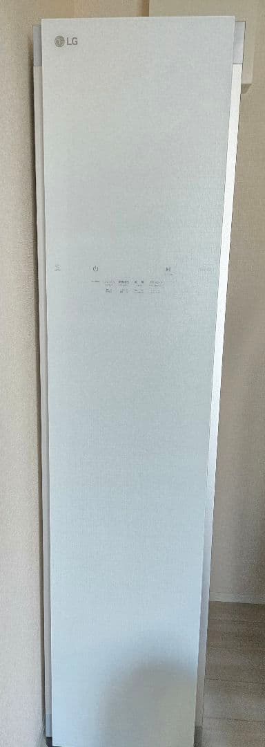 LG Styler★美品最新2025年製（ホワイト）