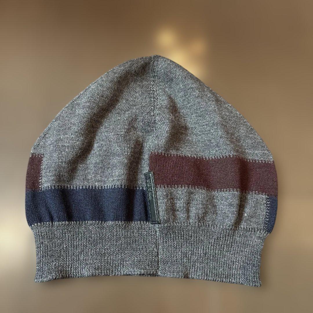 PRADA ニット帽　グレー