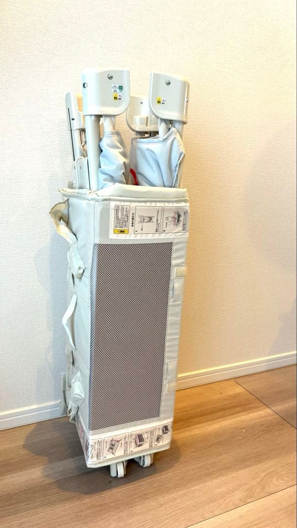 アップリカココネルエアーAB[ベビーベッド 折り畳み 持ち運び]