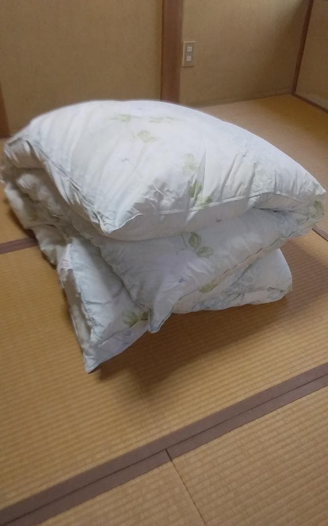 １.３㎏羽毛掛布団 ダウン９３%フェザー７%