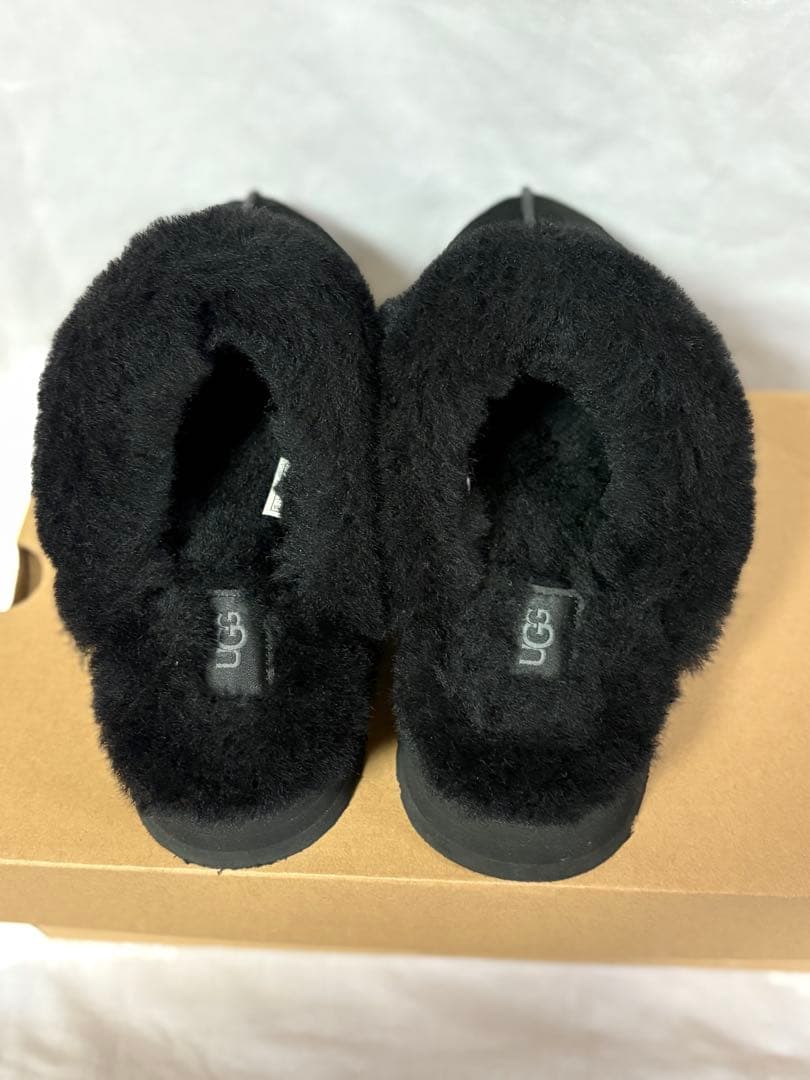 ⭐️UGG ディスケットムートンサンダル【US8】