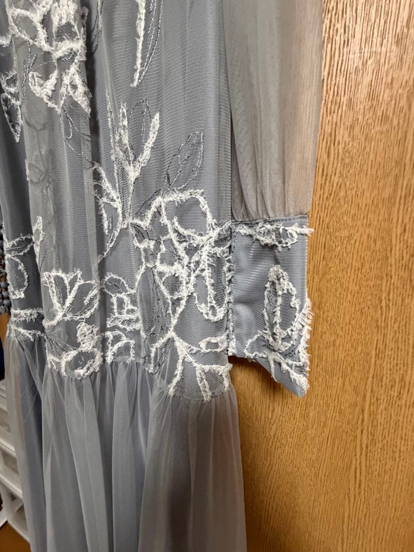niana フェザーフラワーチュールドレス グレー　M