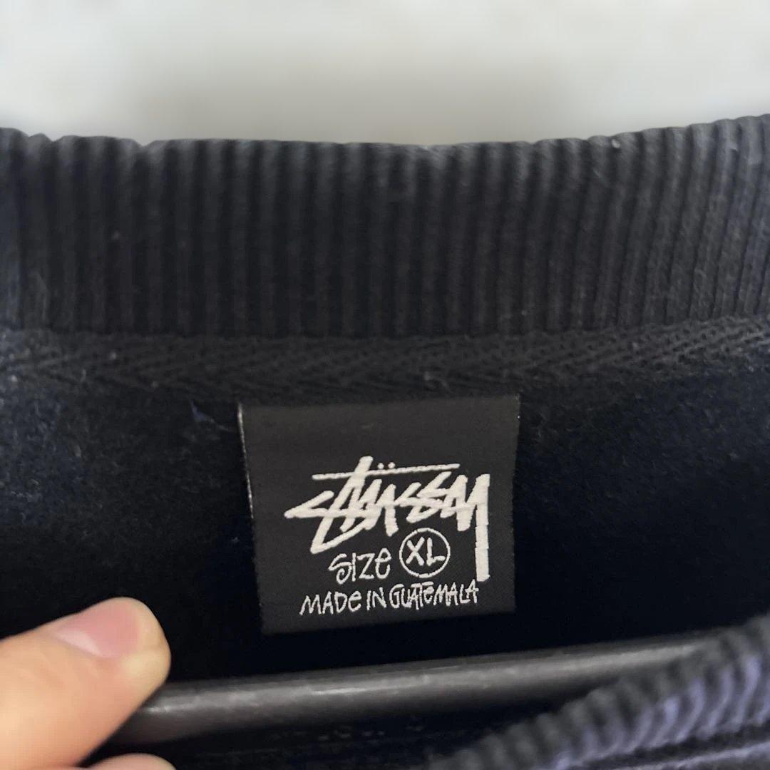 Stüssy 背面ドラゴンプリント スウェット 黒