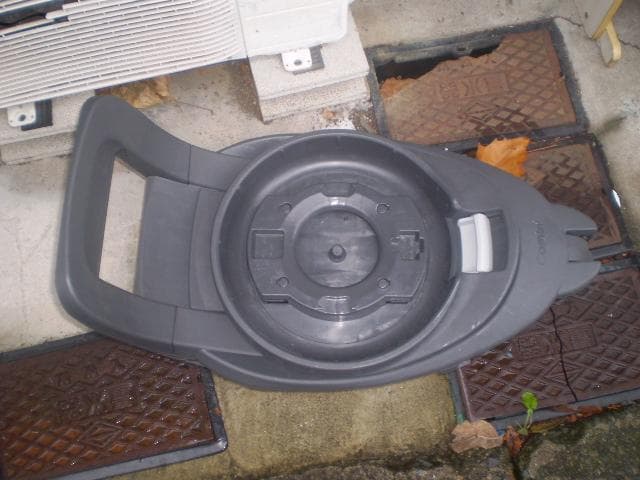 ま*ち様 チャイルドシートコンビ THE S ISOFIX ZB-690 ネイビ