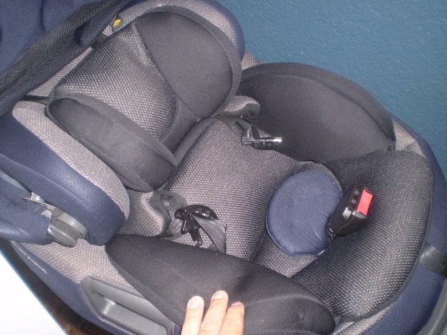 ま*ち様 チャイルドシートコンビ THE S ISOFIX ZB-690 ネイビ