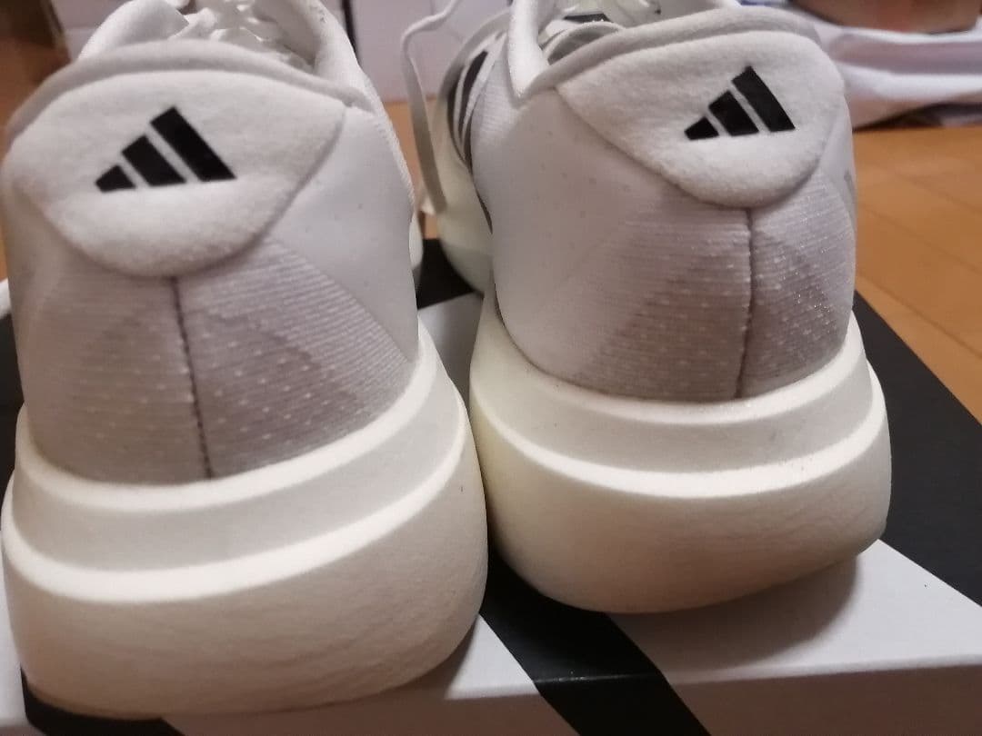 アディダス Adizero EVO SL