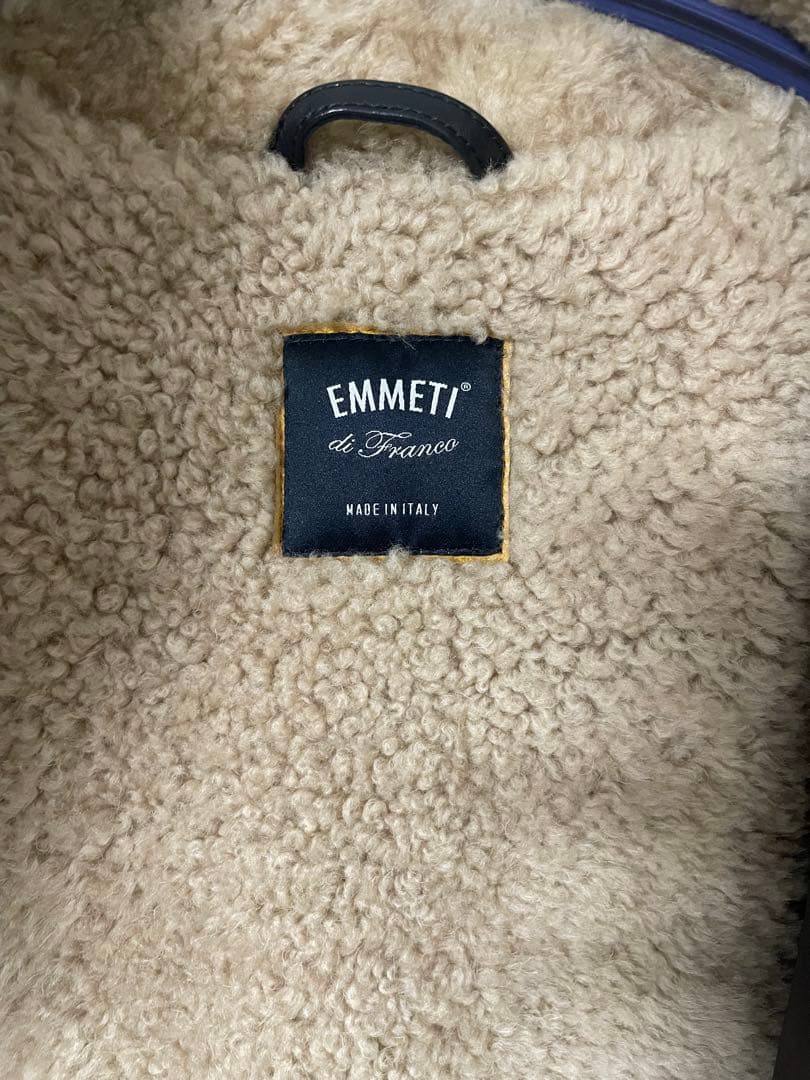 EMMETI エンメティ　ダウンジャケット　黄　イエロー　汚れ無し　未使用に近い