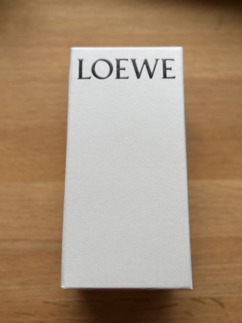 ☆新品未使用☆ LOEWE スラップブレスレット　タン　レザーバングル