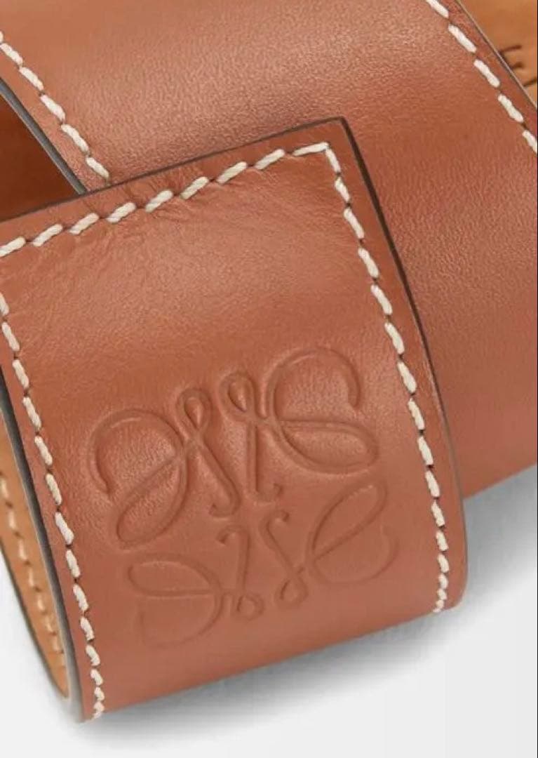 ☆新品未使用☆ LOEWE スラップブレスレット　タン　レザーバングル