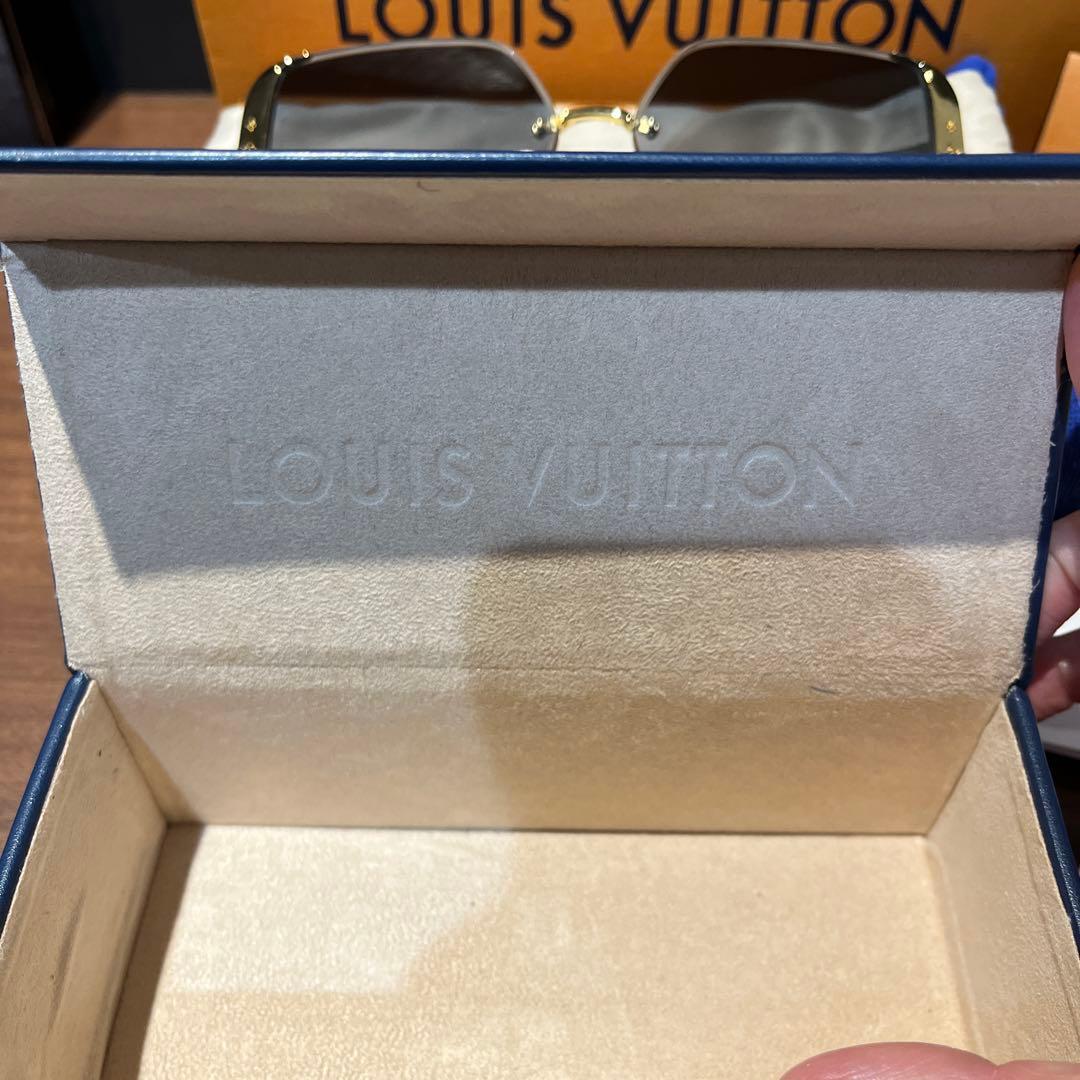 【極美品】ルイヴィトン サングラス レディース Z1994U