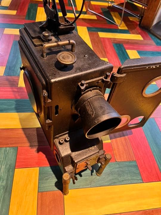 レトロ映写機　150万→50万