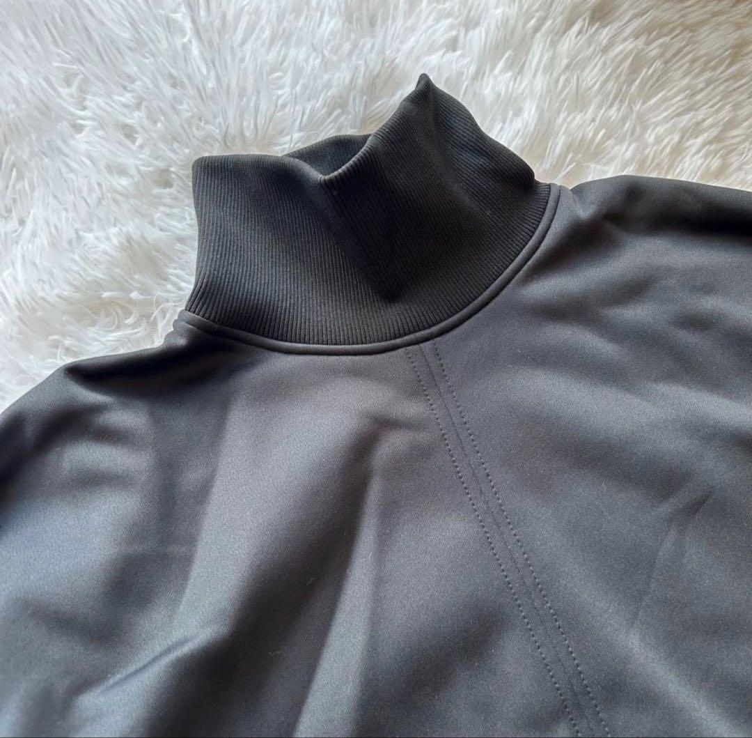 定価3.3万円✨️UN3D QUILTING DOCKING SWEAT ブラック