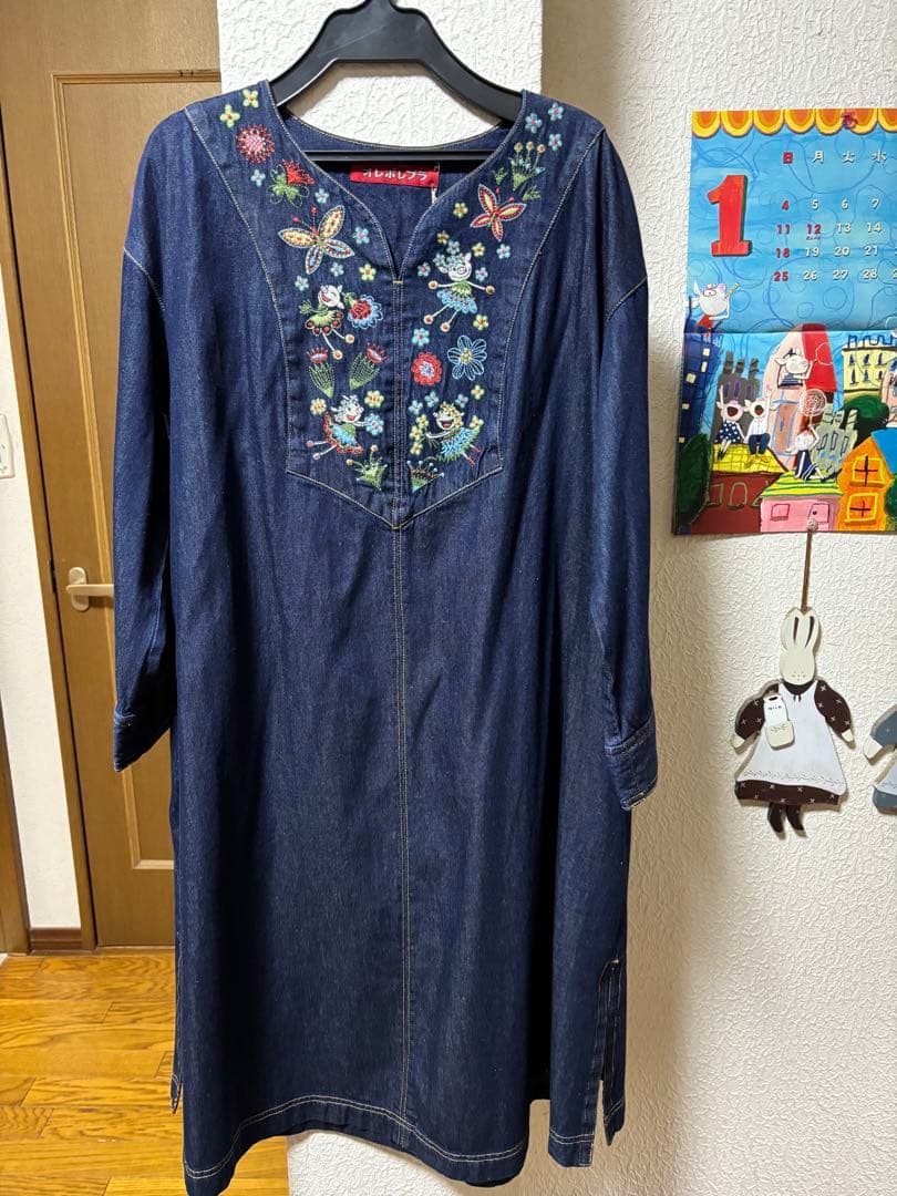新品アルベロベロデニム刺繍チュニックワンピース　31900円　オレボレボラ