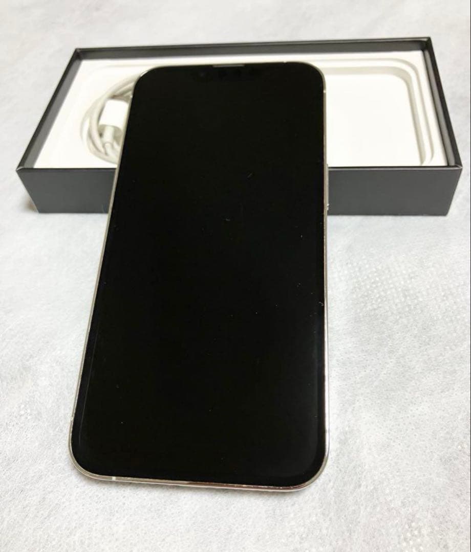 Apple iPhone 13 Pro シルバー 本体/美品/バッテリー交換済