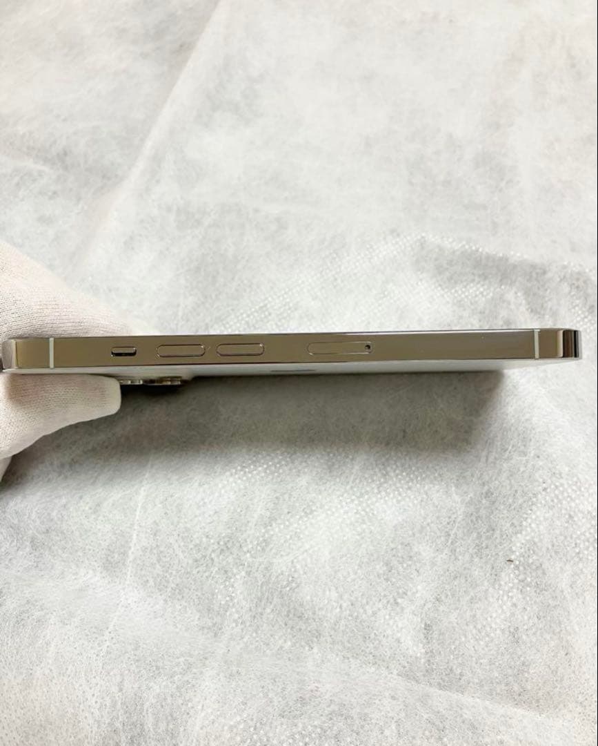 Apple iPhone 13 Pro シルバー 本体/美品/バッテリー交換済