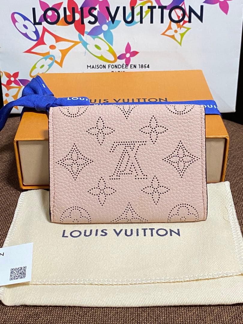 ルイヴィトン 名刺入れ カードケース　　マヒナ　ピンク