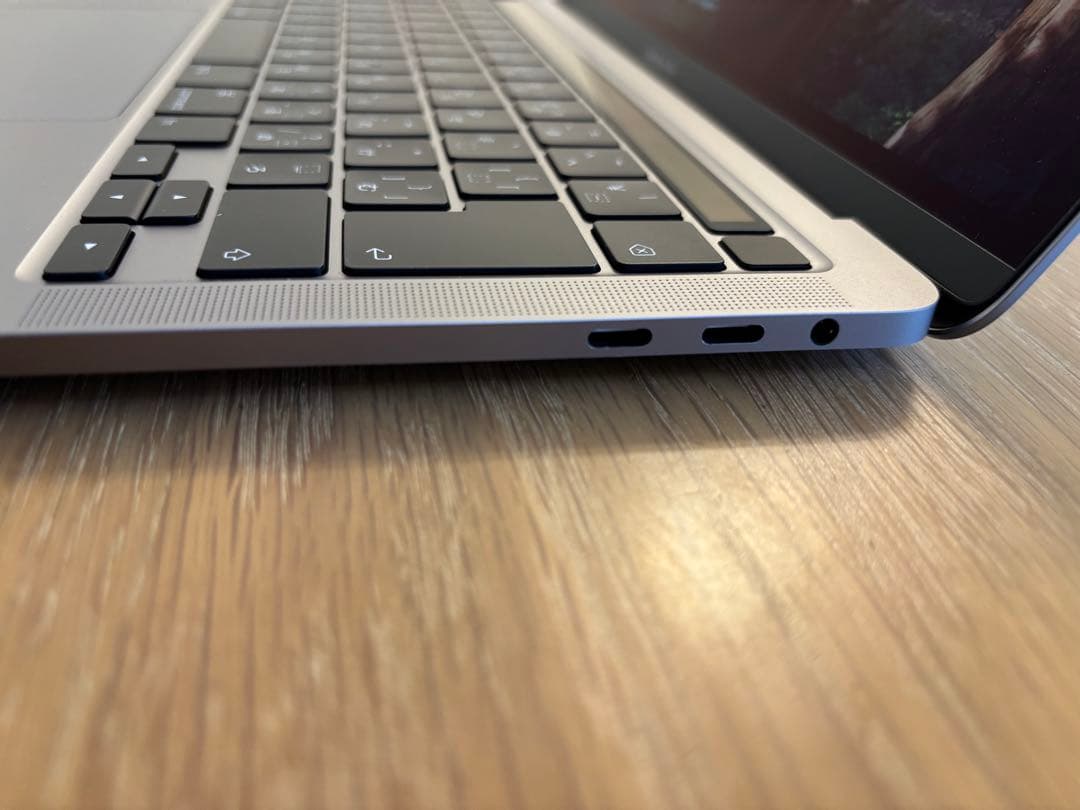 Apple MacBook Pro 2020 13インチ