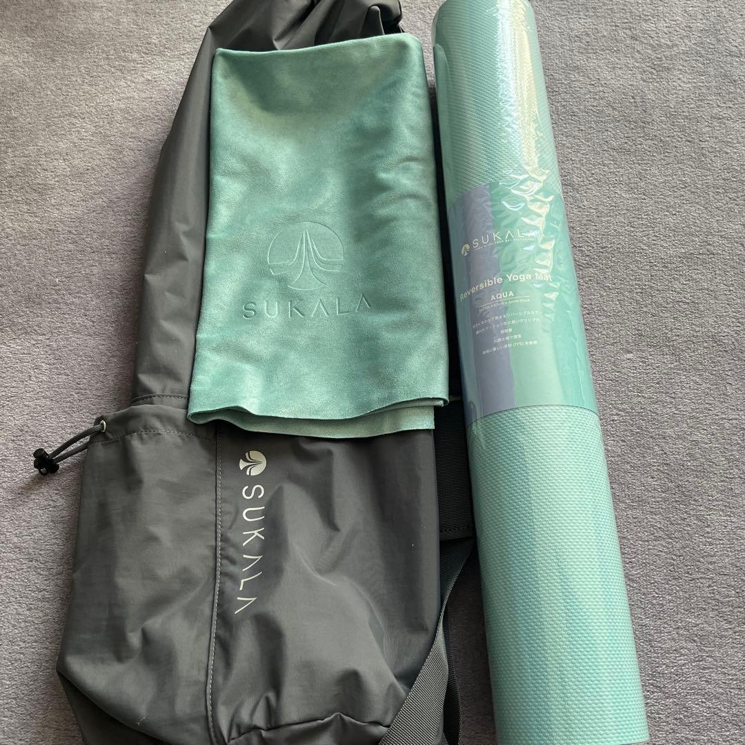 新品未開封リバーシブルヨガマットLAVA SUKALA