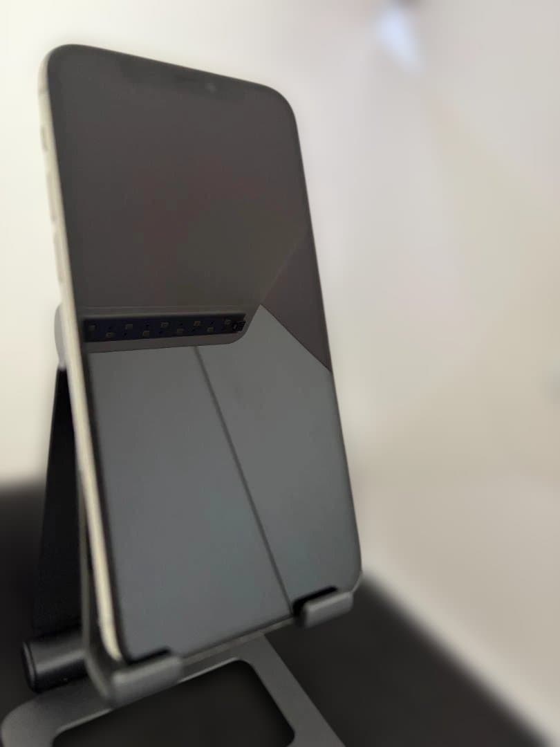 SIMフリーiPhone 11 PRO [256 GB] Silver 93%