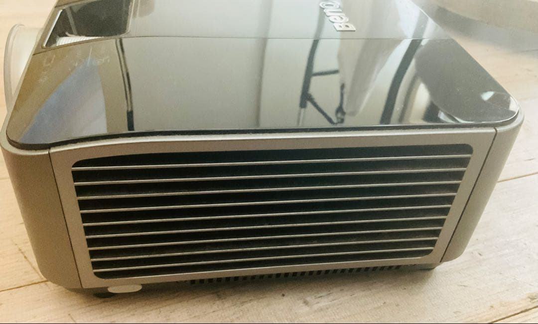 BenQ プロジェクター　MX764 他付属品&ケース