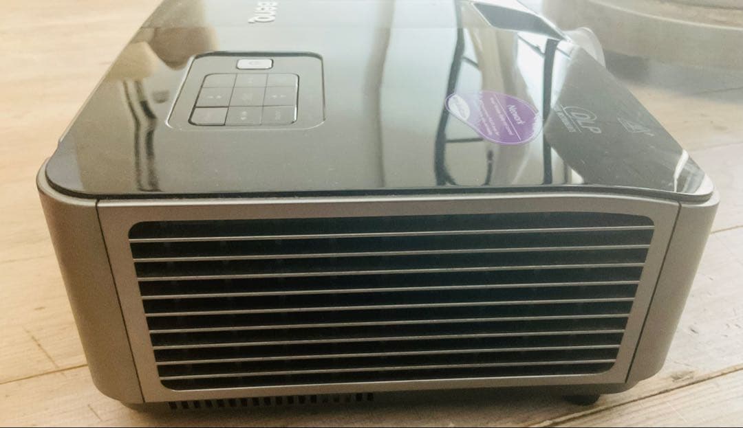 BenQ プロジェクター　MX764 他付属品&ケース