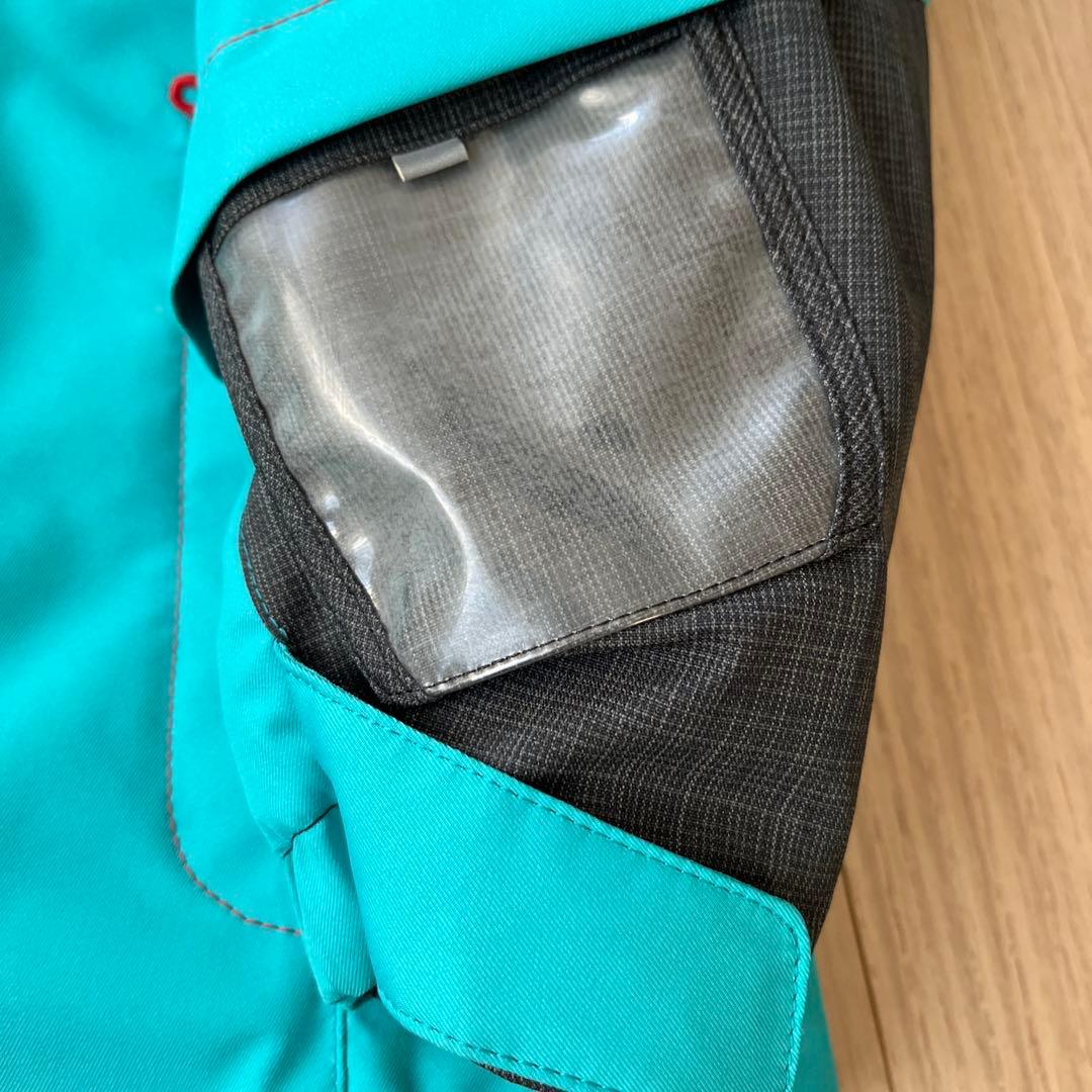 【美品】DESCENTE デサント 子ども用スキーウェア 上下セット 130