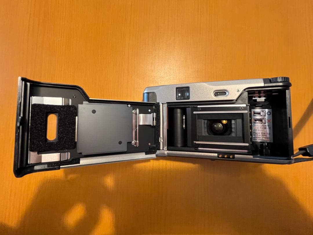 CONTAX TVS シルバー コンパクトカメラ