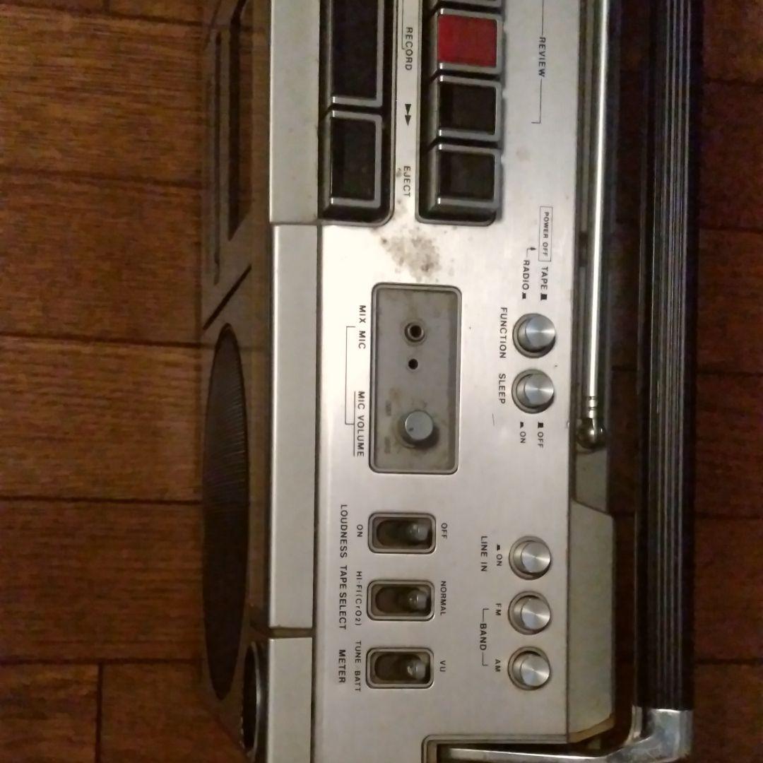 60年前の骨董品シャープ202GF-STラジカセ
