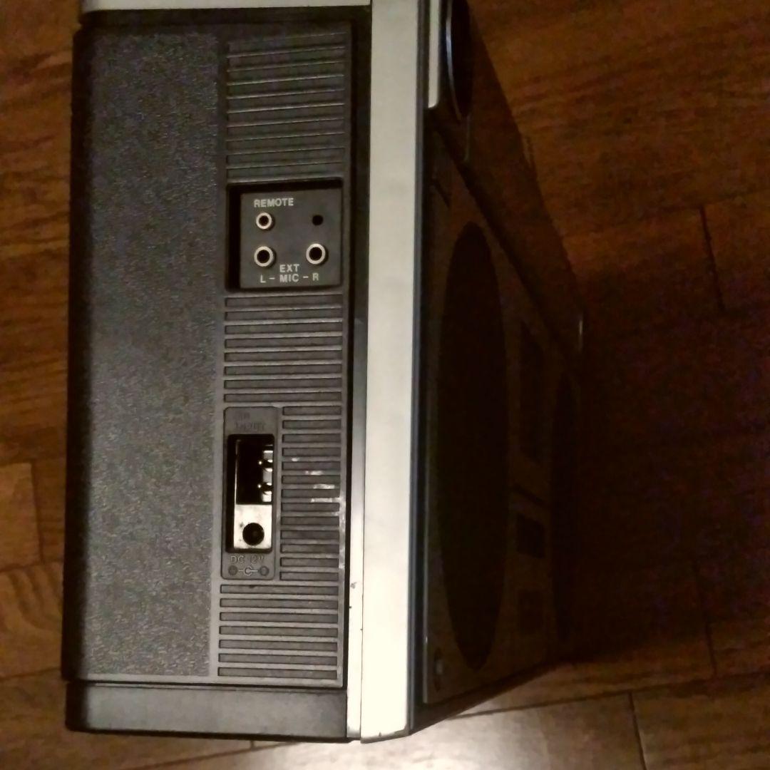 60年前の骨董品シャープ202GF-STラジカセ