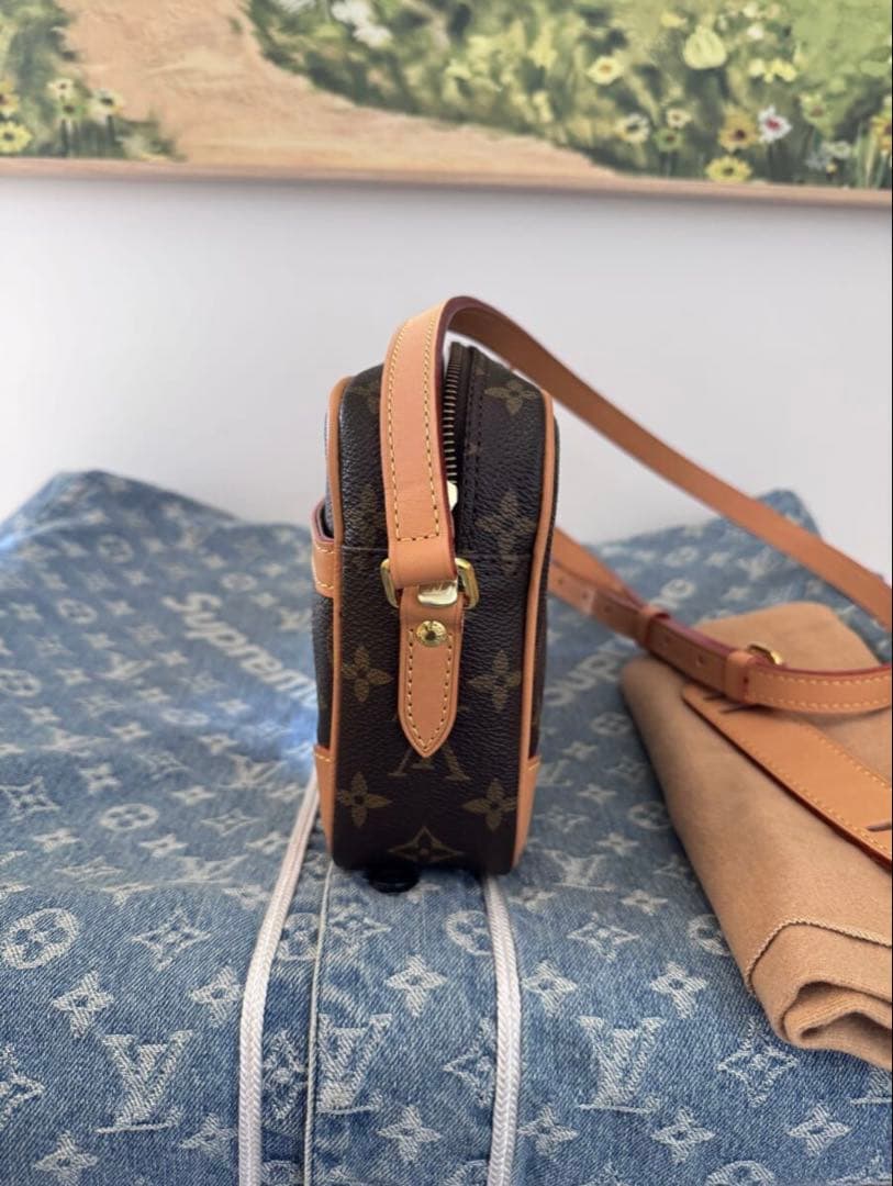 LOUIS VUITTON ルイヴィトン　ショルダーバッグ