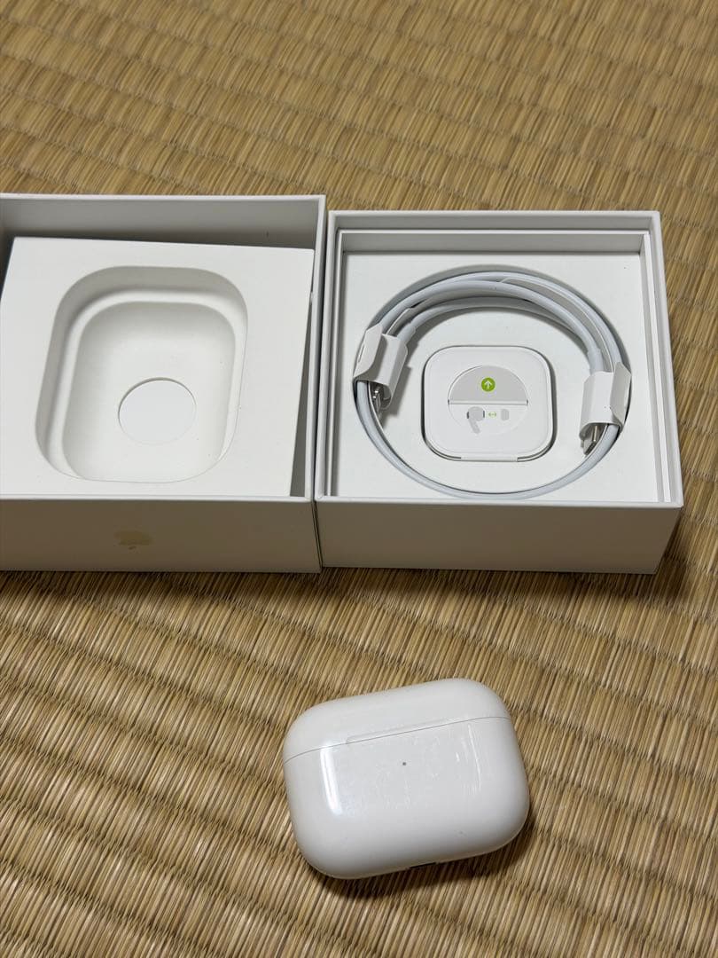 AirPods Pro 第一 世代ホワイト 本体と充電ケーブルセット