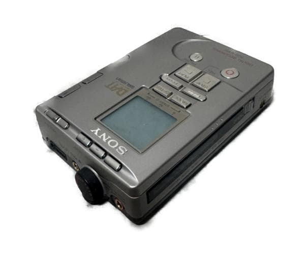 ジャンク品相当品 SONY TCD-D100 レコーディングDATウォークマン