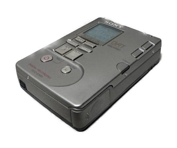 ジャンク品相当品 SONY TCD-D100 レコーディングDATウォークマン
