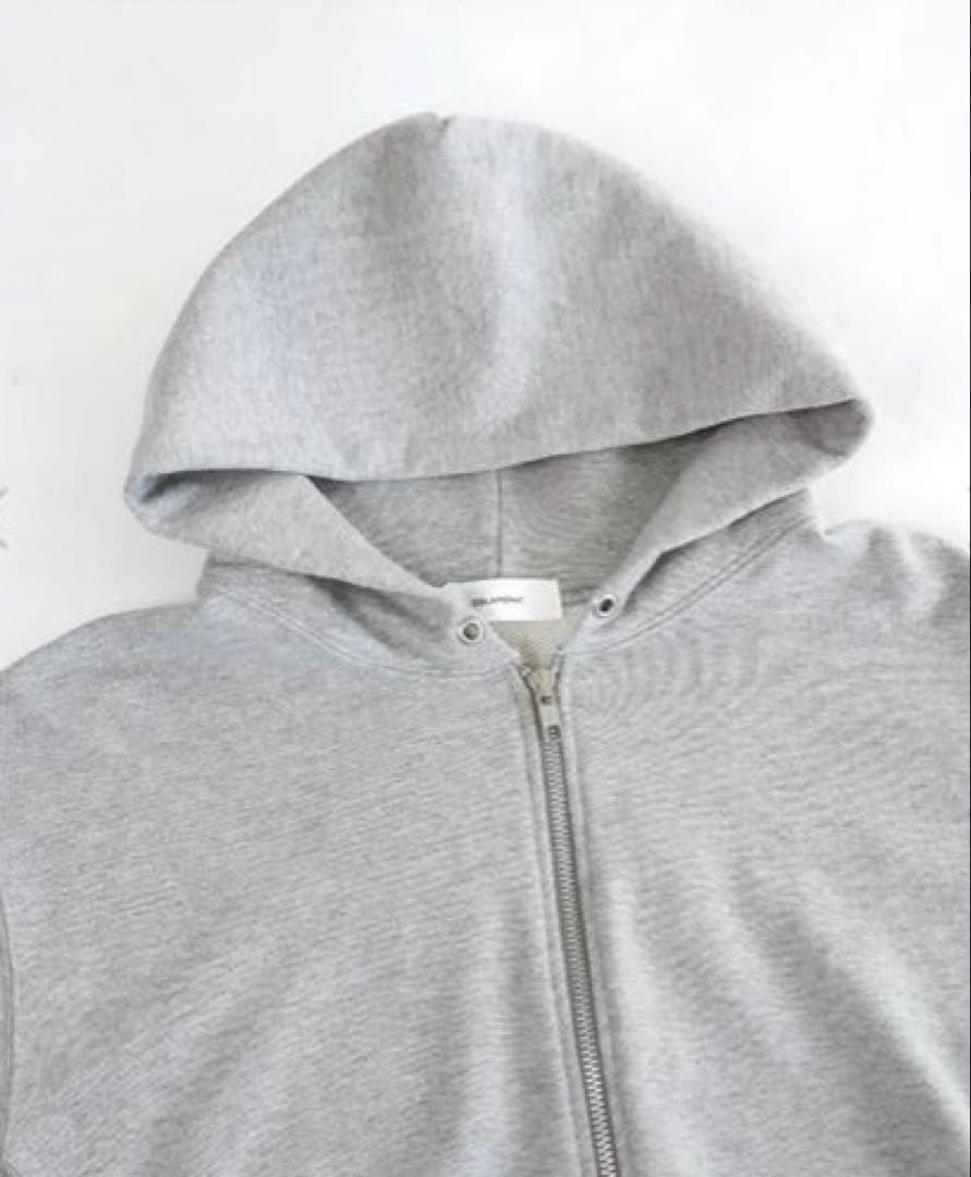 【新品値札付き】SOLAMONAT ふわりと裏毛ヴィンテージジップパーカー